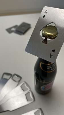 Produktbild Flaschenöffner aus Metall „Ace of Spades“