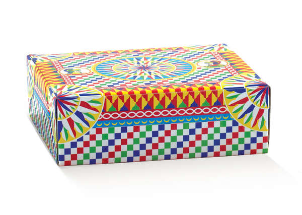 Produktbild Karton mit „Mediterraneo“-Muster